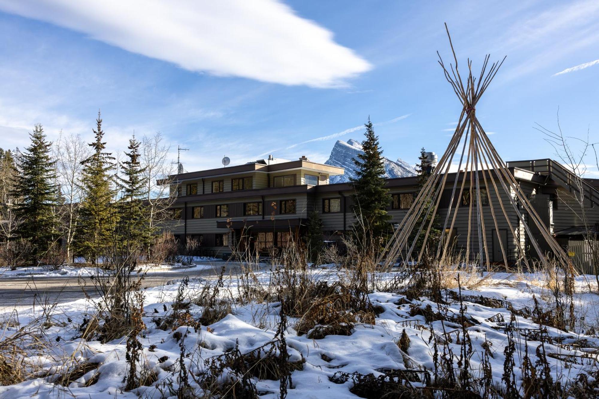 The Juniper Hotel & Bistro Banff Exterior foto