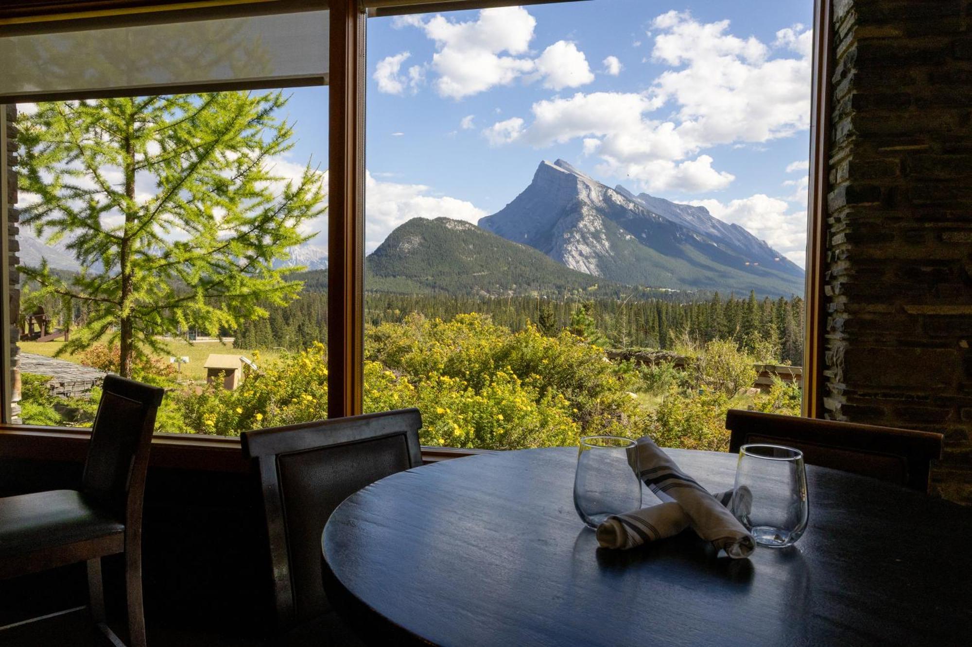 The Juniper Hotel & Bistro Banff Exterior foto