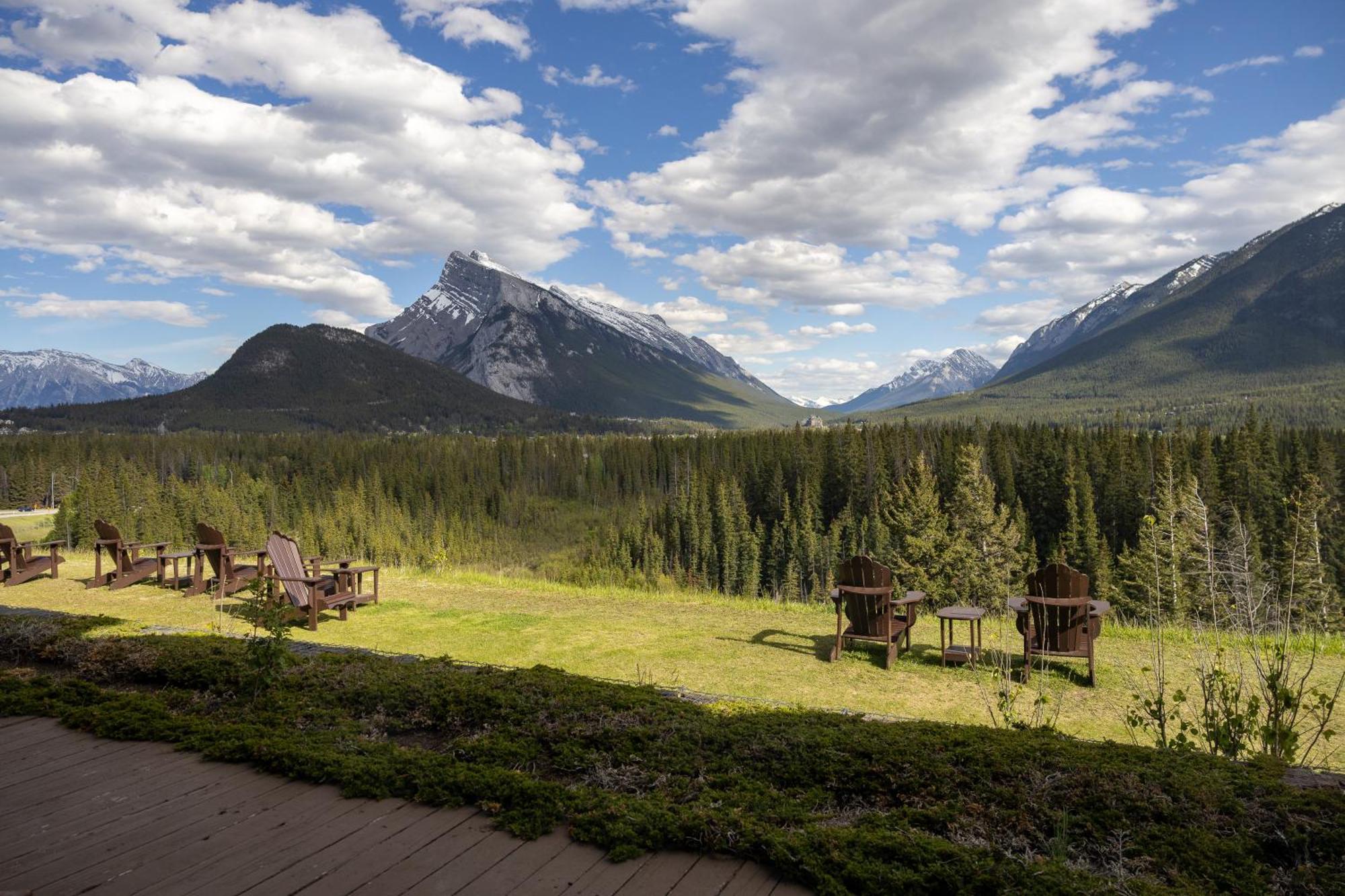 The Juniper Hotel & Bistro Banff Exterior foto